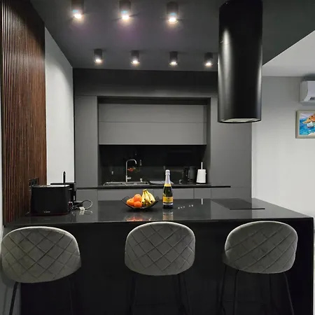 Felicity, Private Pool With Heating And Salt Water فيلة