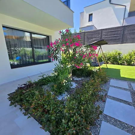 Felicity, Private Pool With Heating And Salt Water *