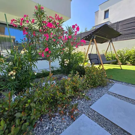 빌라 Felicity, Private Pool With Heating And Salt Water 로제넷츠