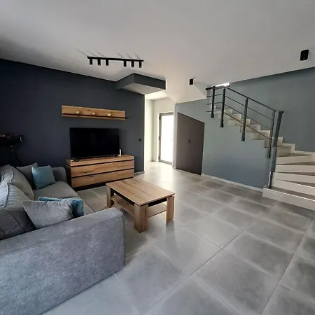 Felicity, Private Pool With Heating And Salt Water * لوزينيتس