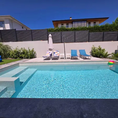 Felicity, Private Pool With Heating And Salt Water Villa *