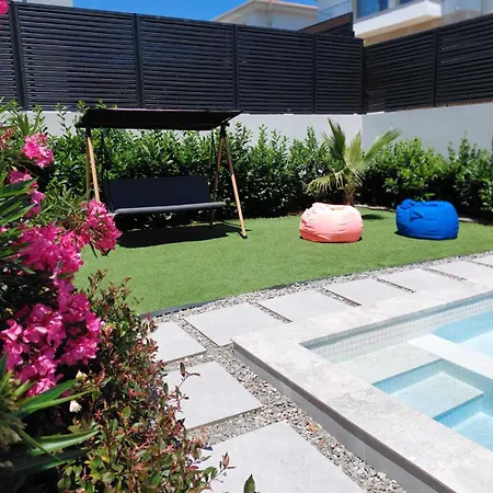 Felicity, Private Pool With Heating And Salt Water *